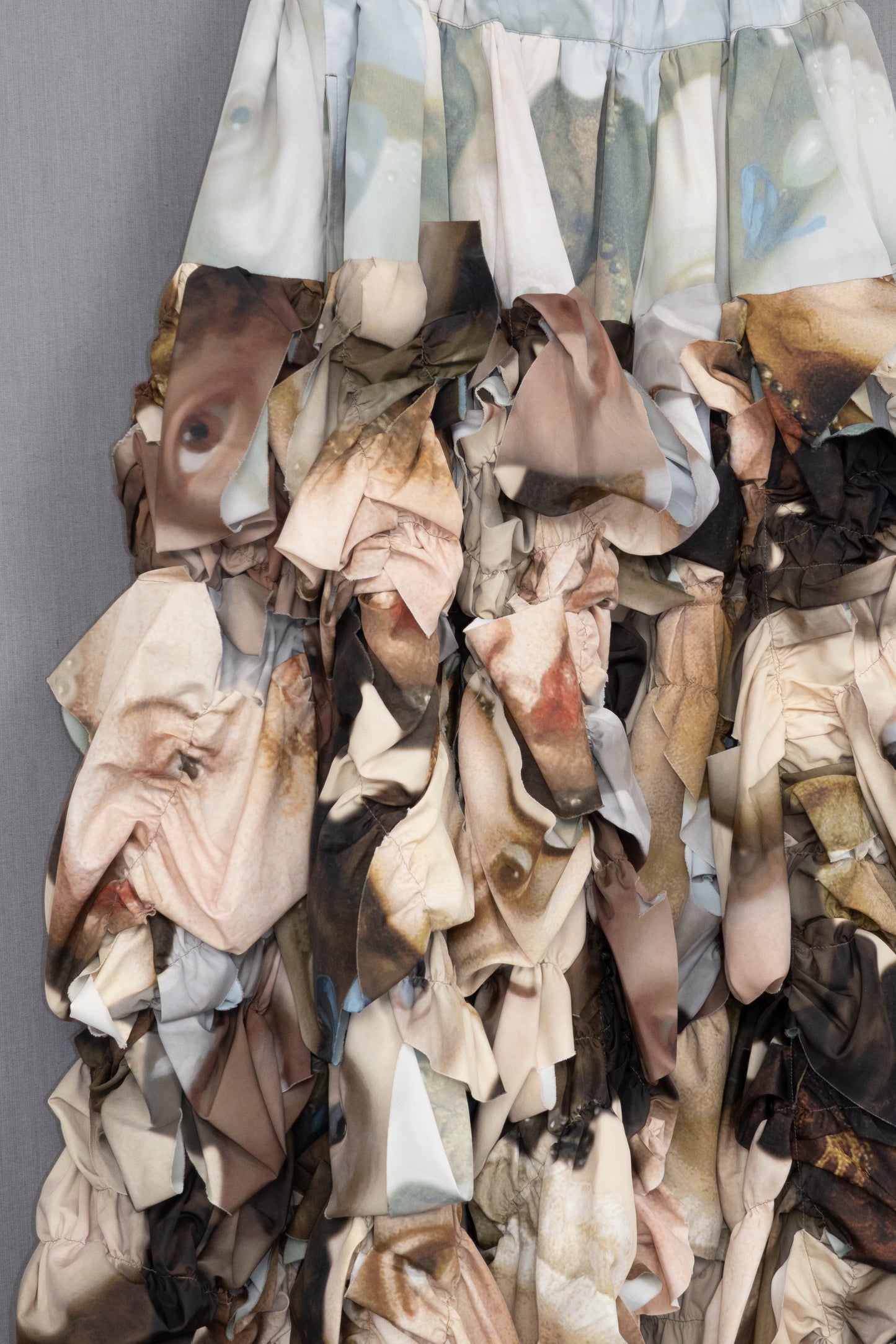 Comme des Garçons 2024SS  Midi Skirt with Face Print