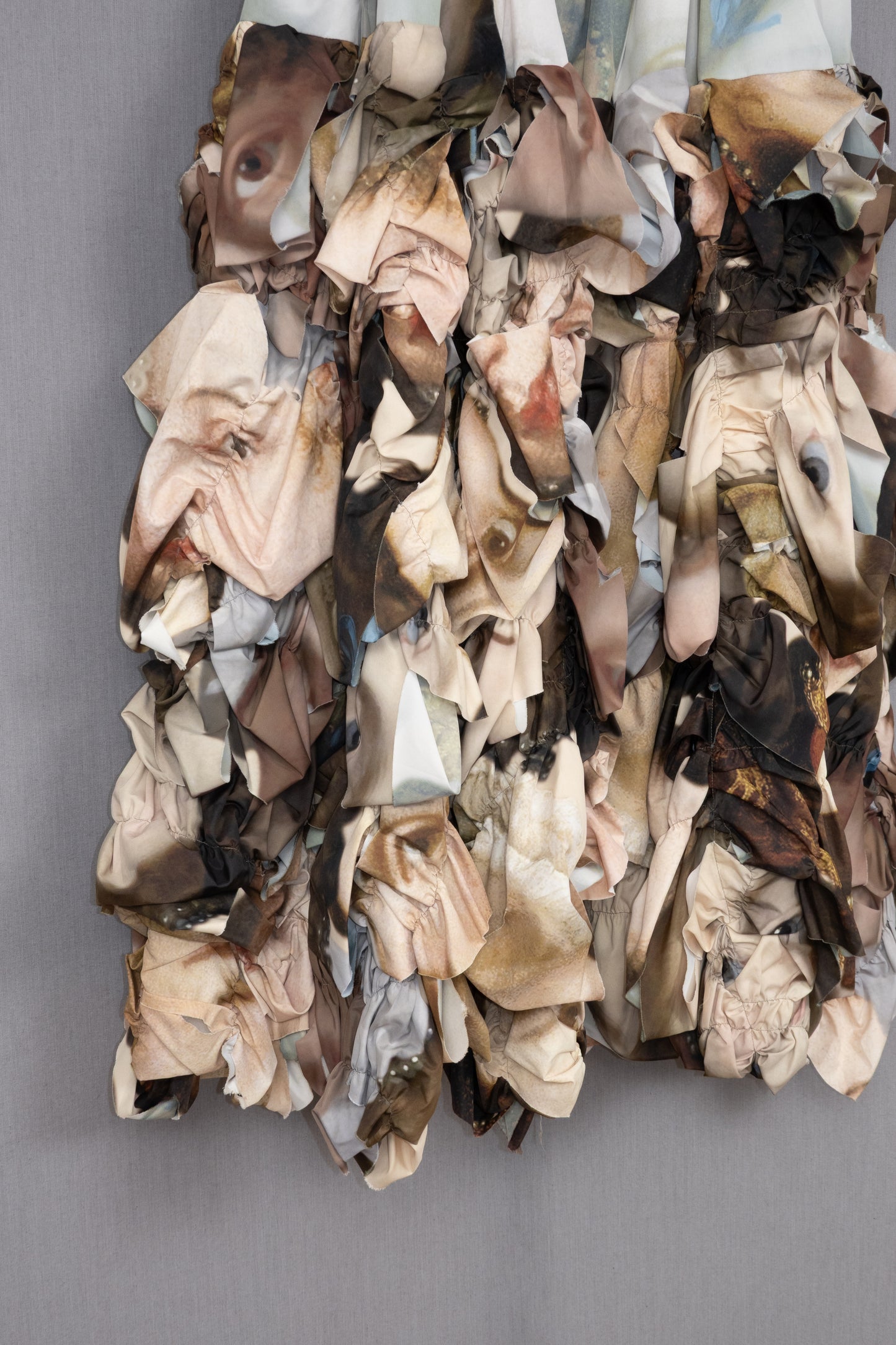 Comme des Garçons 2024SS  Midi Skirt with Face Print