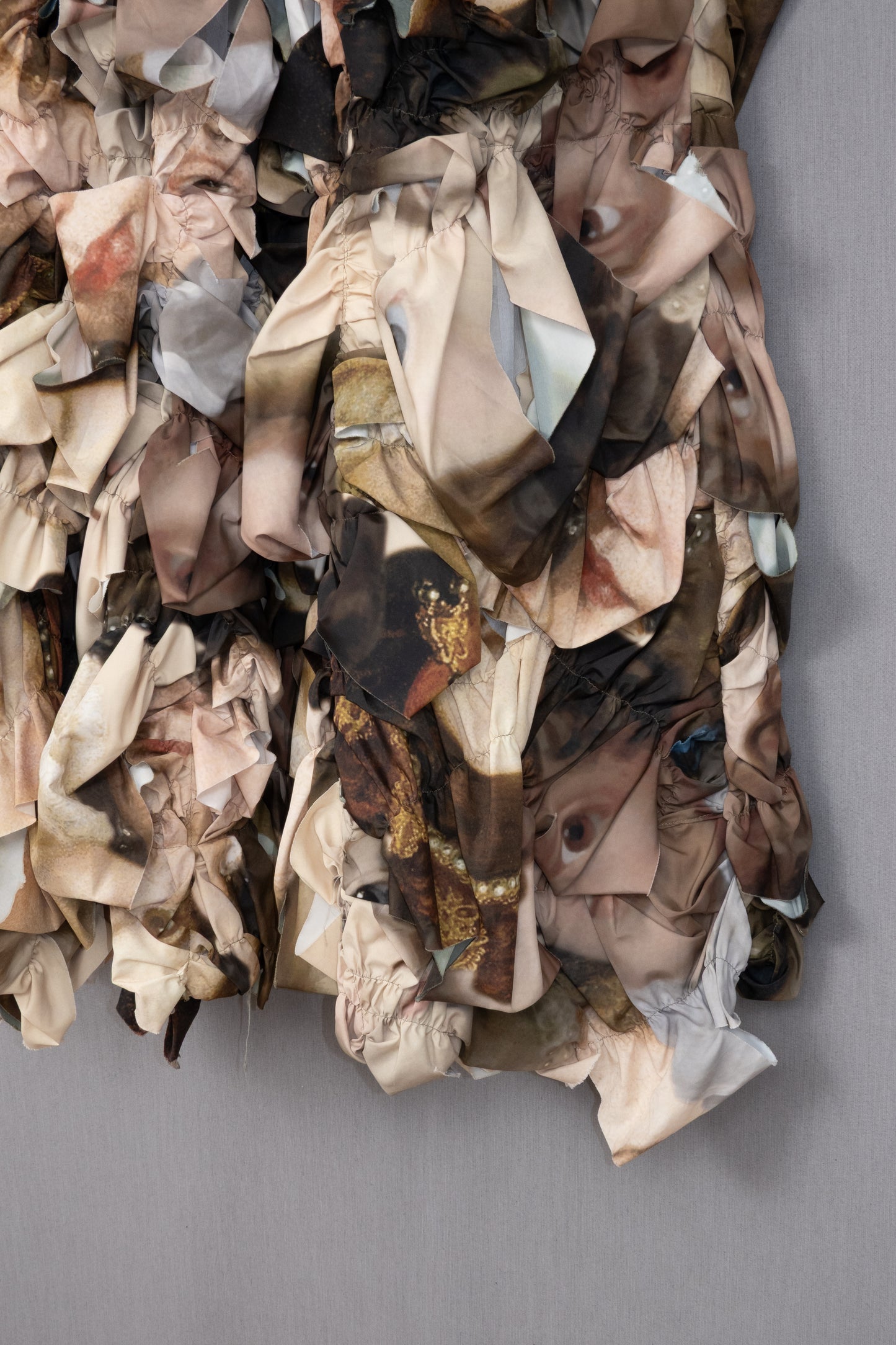 Comme des Garçons 2024SS  Midi Skirt with Face Print